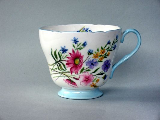 RICHMOND 01 Tea Cup (Bump Handle)